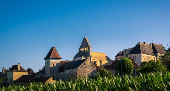 chateau-hautefort